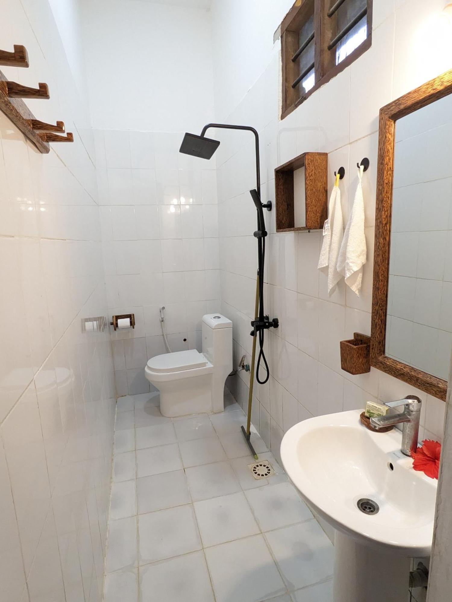 Mkadi Beach House Hotel Nungwi Quarto foto